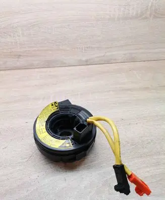 Toyota Yaris Airbag slip ring squib (SRS ring) 64K0111