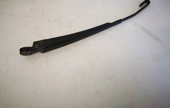 Mercedes-Benz C W203 Rear wiper blade arm A2038201544
