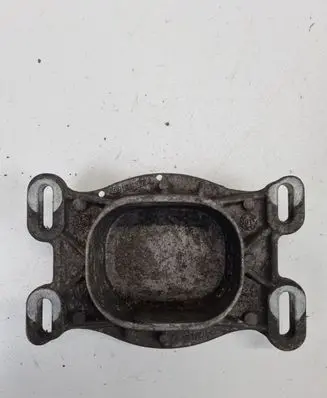 Audi A6 S6 C6 4F Engine mounting bracket 4B0199335L