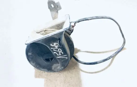 Volkswagen Touran I Horn signal e13000661