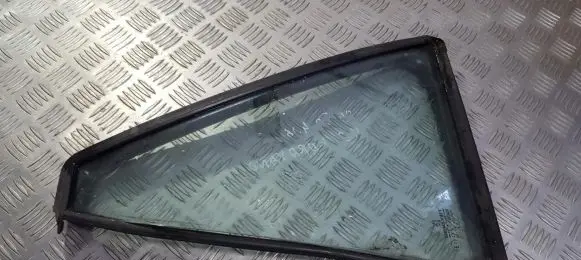Peugeot 406 Rear vent window glass 