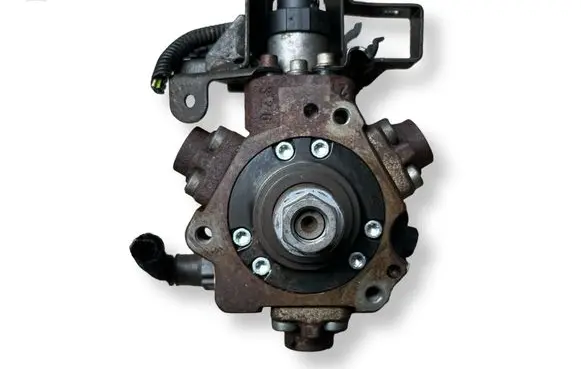 Volvo V50 Fuel injection high pressure pump 0445010102 9683703730