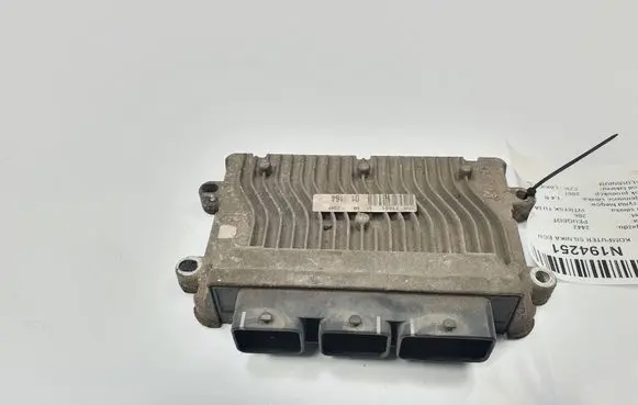 Peugeot 207 Engine control unit/module ECU 9665050780