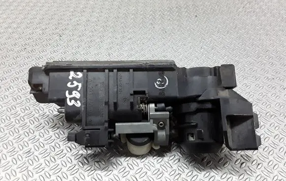 Mercedes-Benz E W211 Loading door exterior handle A2037500693