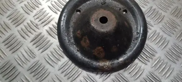 Subaru Legacy Coil spring mount 