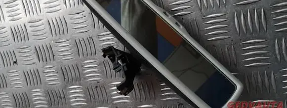 Rear view mirror (interior)