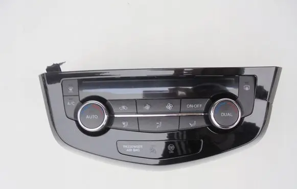 Nissan X-Trail T32 Climate control unit 275004EA0A