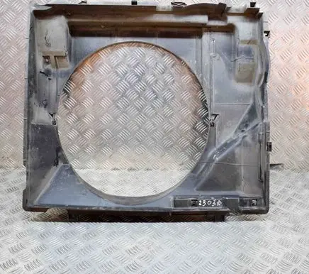 Nissan NP300 Radiator cooling fan shroud