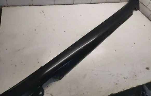 Mercedes-Benz CLS C219 Sill A2196900140