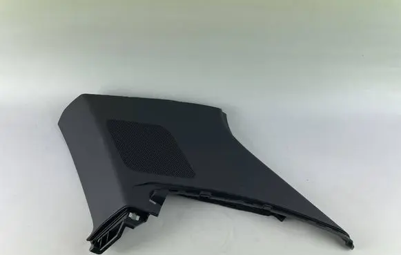 (D)pillar trim (top)