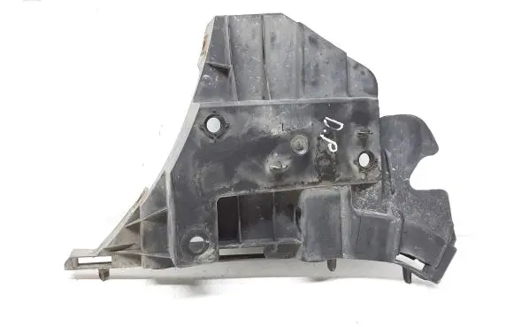 Volvo V70 Front bumper mounting bracket 31265345