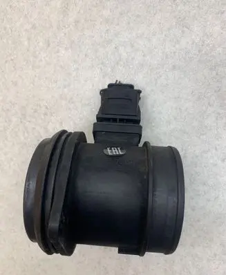 Volvo V70 Mass air flow meter F00C2G7010