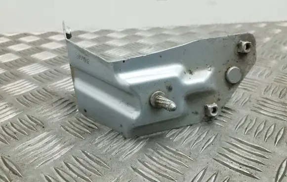 Seat Altea Fender mounting bracket 5P0821135