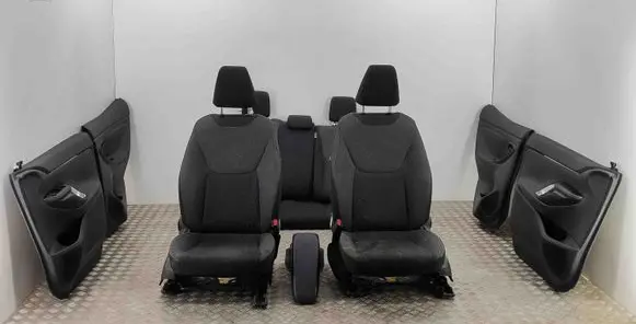 Toyota Yaris Cross Interior set 676300DF20 676100DT70