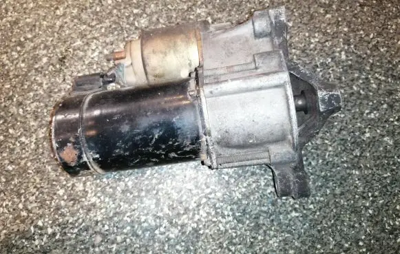 Peugeot 106 Starter motor D6RA100