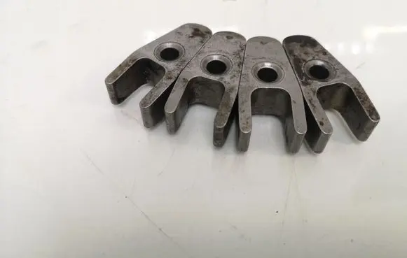 Mercedes-Benz B W245 Fuel Injector clamp holder
