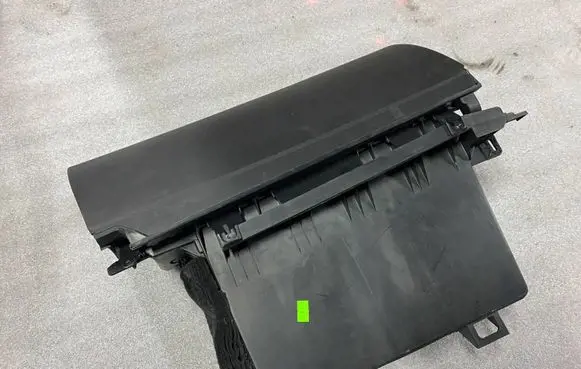 Mercedes-Benz A W169 Glove box 1005483