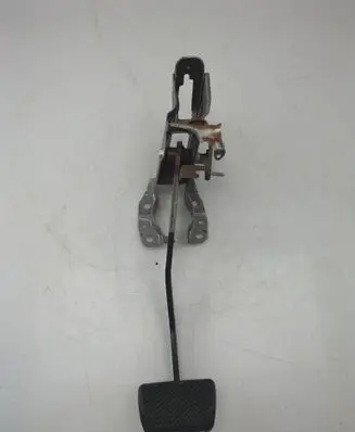 Toyota C-HR I Brake pedal 47110F4090