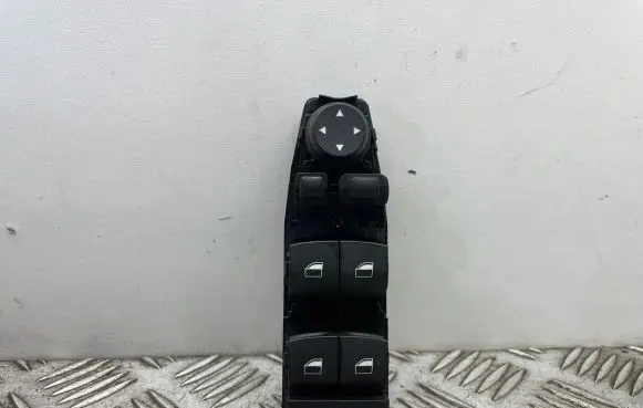 BMW M5 Electric window control switch 9241955