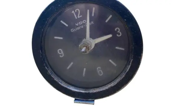 Mercedes-Benz 100 W631 Clock 