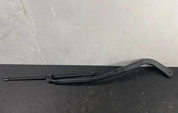 BMW 3 E90 E91 Windshield/front glass wiper blade 