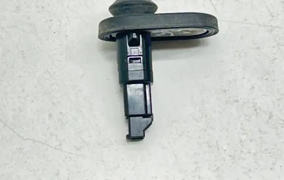 Toyota Land Cruiser (J150) Loading door sensor 