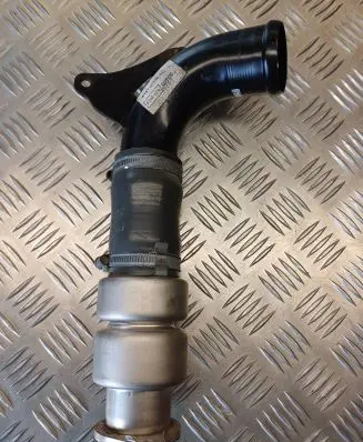 Ford C-MAX II Intercooler hose/pipe AV616C750AC
