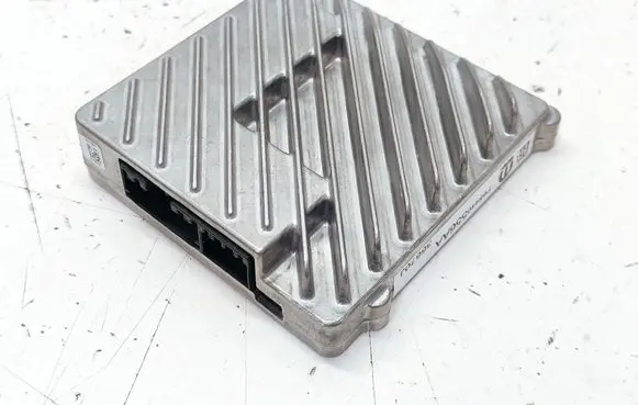 Chrysler Pacifica Sound amplifier P68440556AA 36670J