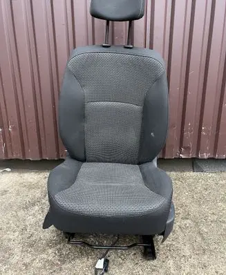Mercedes-Benz Citan W415 Front driver seat LO111948
