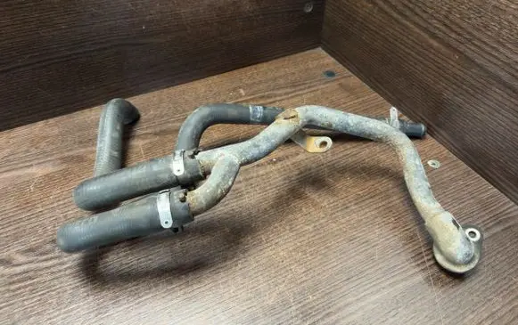 Iveco Daily 3rd gen Engine coolant pipe/hose 504045345 504104451
