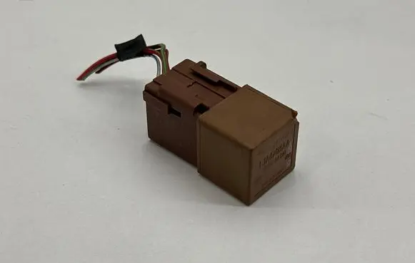 Jaguar XK8 - XKR Other relay LJA6703AA V23136B1X21