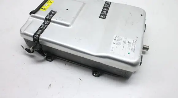 Tesla Model S Voltage converter inverter 101496300K