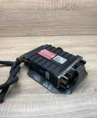 Audi 80 90 S2 B4 Engine control unit/module ECU 443907311C 0261200273