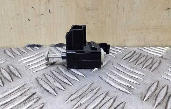 Clutch pedal sensor