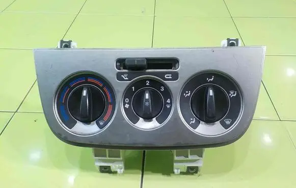 Peugeot Bipper Other switches/knobs/shifts 17AB113