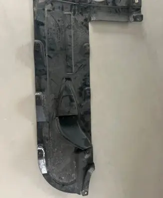 BMW X4M F98 Center/middle under tray cover 8070480 20355510