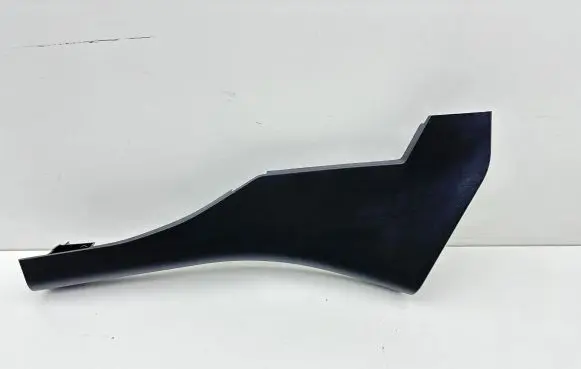 Maserati Ghibli (C) pillar trim 670010908 AAH24326