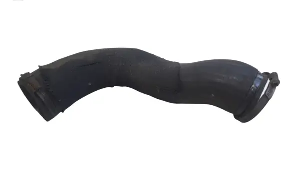 Volvo V70 Intercooler hose/pipe