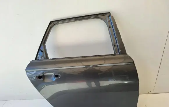 Audi A6 C7 Rear door