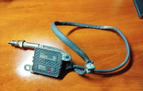 Renault Trafic III (X82) Lambda probe sensor 227906453R SWS1047D A3C0684780000