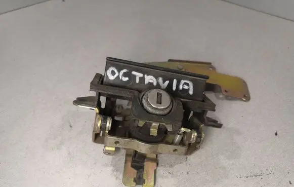 Skoda Octavia Mk1 (1U) Loading door exterior handle 1U9827565G