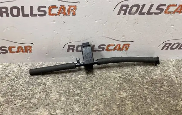 Windshield washer spray nozzle