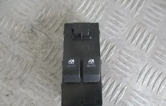 KIA Ceed Electric window control switch 702B54302506