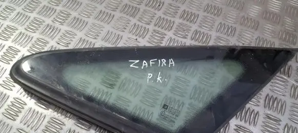 Opel Zafira B Front triangle window/glass 