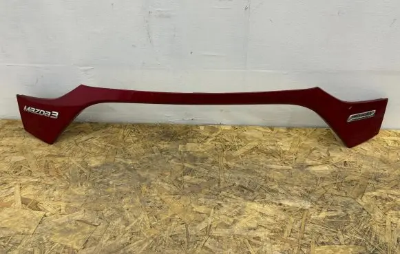 Mazda 3 II Tailgate trim BHN950811