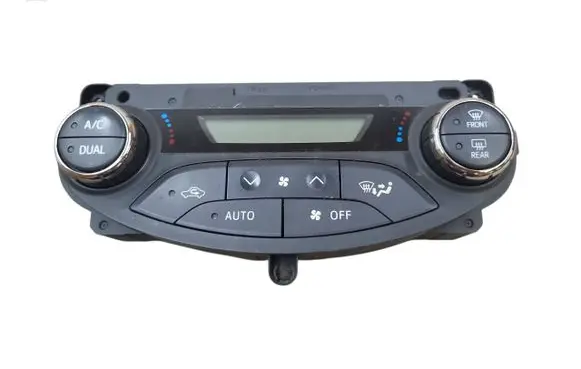 Toyota Yaris Climate control unit 559000D340