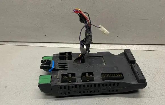 Mercedes-Benz Vito Viano W638 Fuse box set 0005400650 08501002