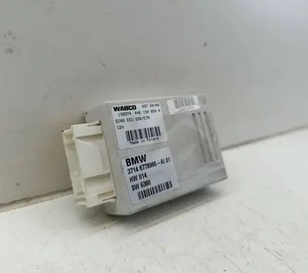BMW X5 E70 Air suspension control unit module (rear) 6778966