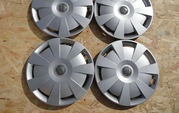 Audi A3 S3 8V R16 wheel hub/cap/trim 8V0601147C