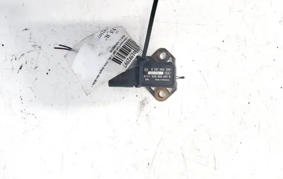 Volkswagen Golf V Air pressure sensor 0281002399 038906051B